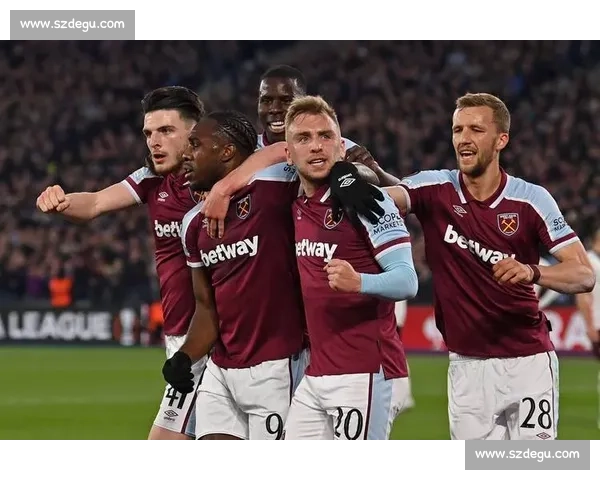 罗马诺:斯托克城门将约翰逊离队在即,西汉姆联领跑英超争夺战 罗马诺:斯托克城门将约翰逊离队在即,西汉姆联领跑英超争夺战